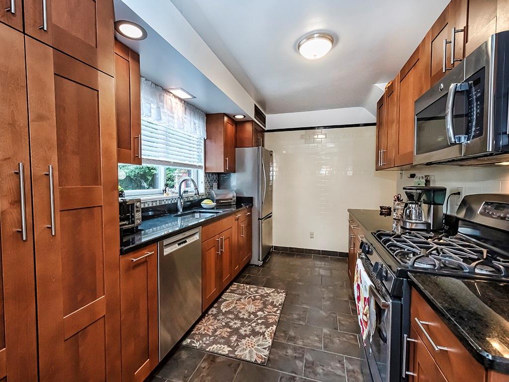 99 Markham Drive Pittsburgh, PA 15228 - Photo 6 of 16