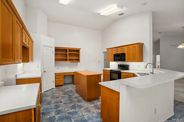 $600,000 | 8902 Enchanted Park, Boerne, TX 78015