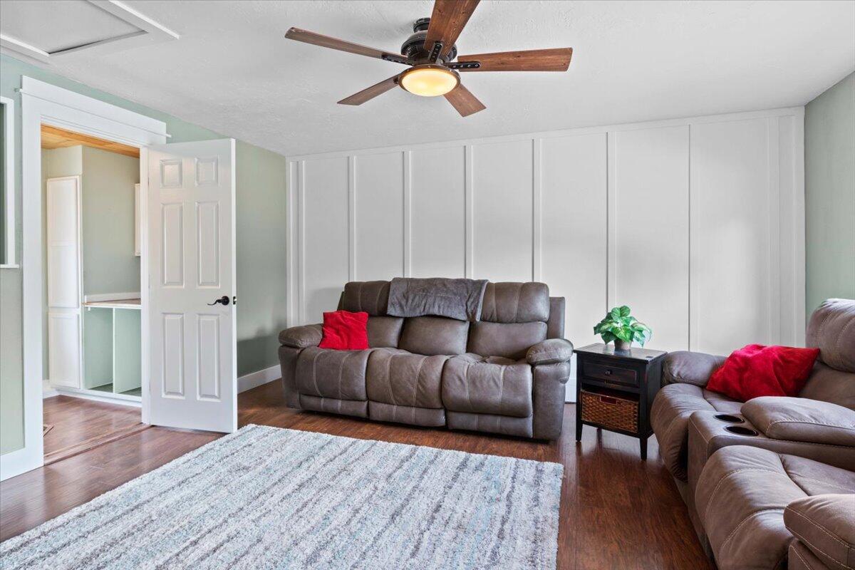 22835 Rodeo Court Bend, OR 97701 - Photo 10 of 51 22-22835 Rodeo Ct-22