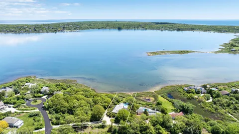 $4,195,000 | 6 Lakeside Court, Montauk, NY 11954
