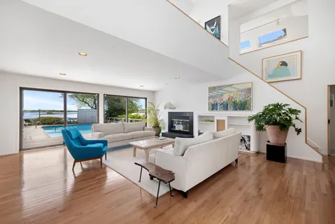 $4,195,000 | 6 Lakeside Court, Montauk, NY 11954