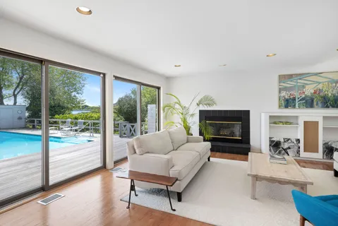 $4,195,000 | 6 Lakeside Court, Montauk, NY 11954