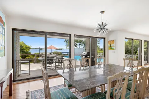 $4,195,000 | 6 Lakeside Court, Montauk, NY 11954