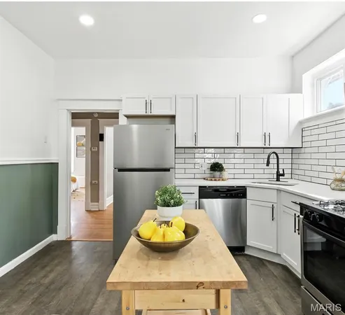 $239,900 | 6451 South Kingshighway Boulevard, St. Louis, MO 63109
