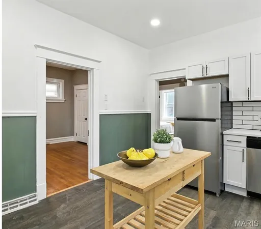 $239,900 | 6451 South Kingshighway Boulevard, St. Louis, MO 63109