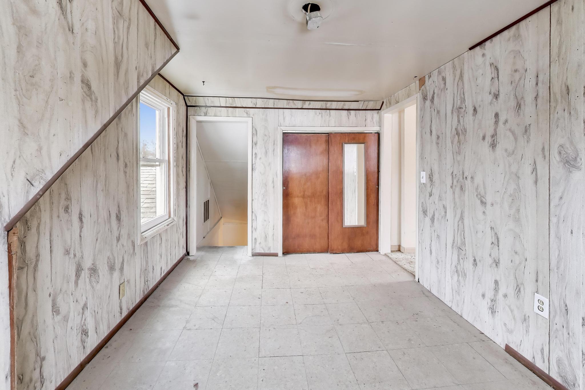 3561 Liverpool Road Lake Station, IN 46405 - Photo 11 of 16 a view of entryway