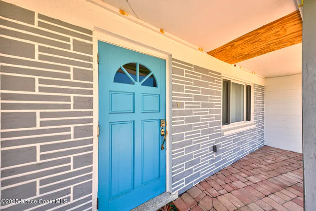 a view of front door of house