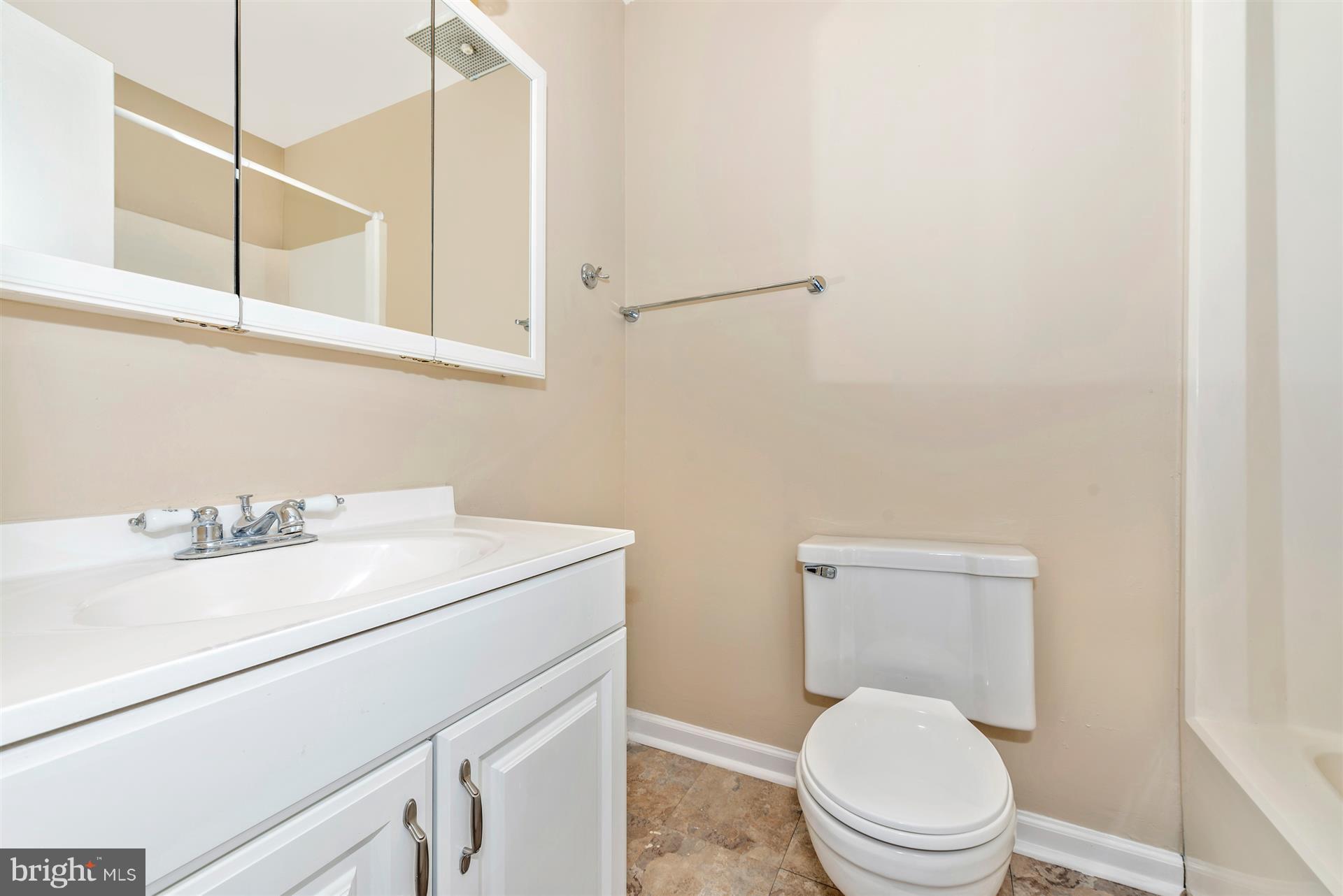 1619 Colonial Way Frederick, MD 21702 - Photo 20 of 28 Second Full Bathroom on Upper Level