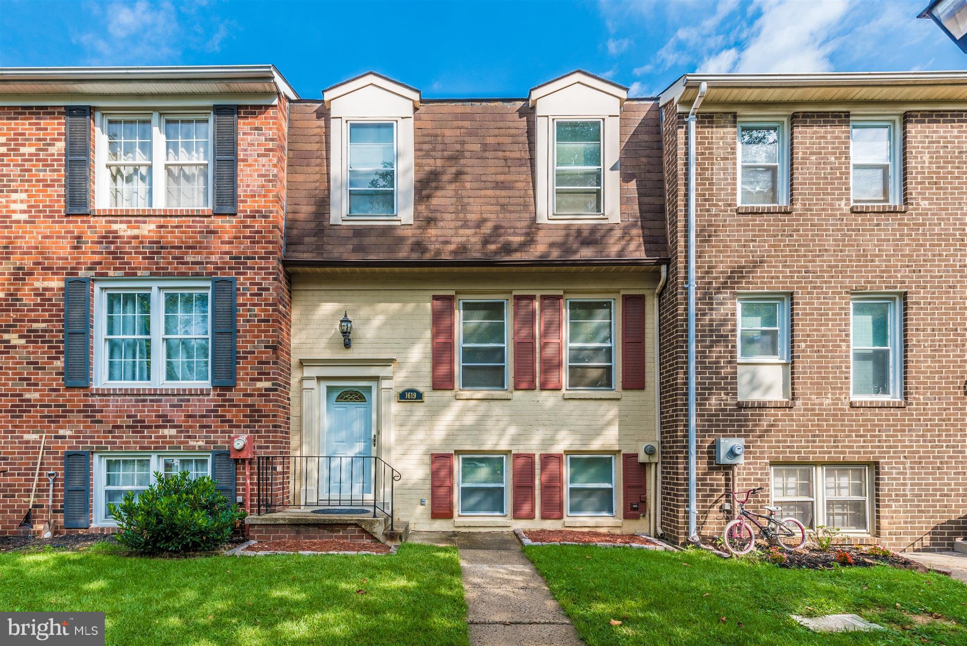 1619 Colonial Way Frederick, MD 21702 - Photo 4 of 28 Exterior (Front)