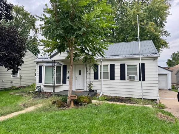 $124,900 | 409 18th Avenue, Sterling, IL 61081