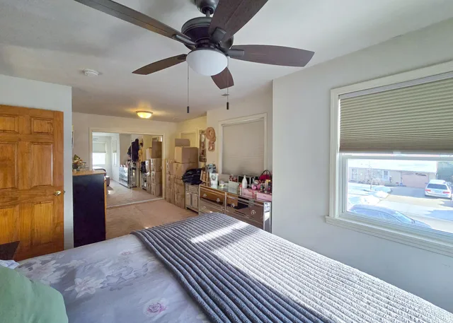 $349,999 | 719 Surrey Drive, Streamwood, IL 60107