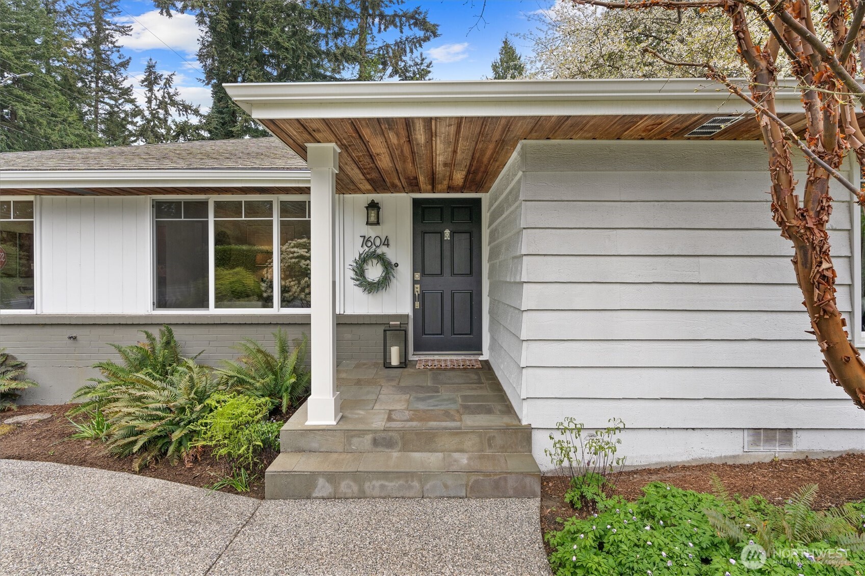 7604 194th Street Southwest Edmonds, WA 98026 - Photo 3 of 33