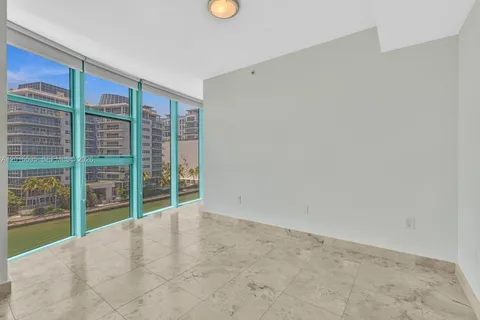 $5,800 | 6000 Indian Creek Drive, Unit 6A, Miami Beach, FL 33140