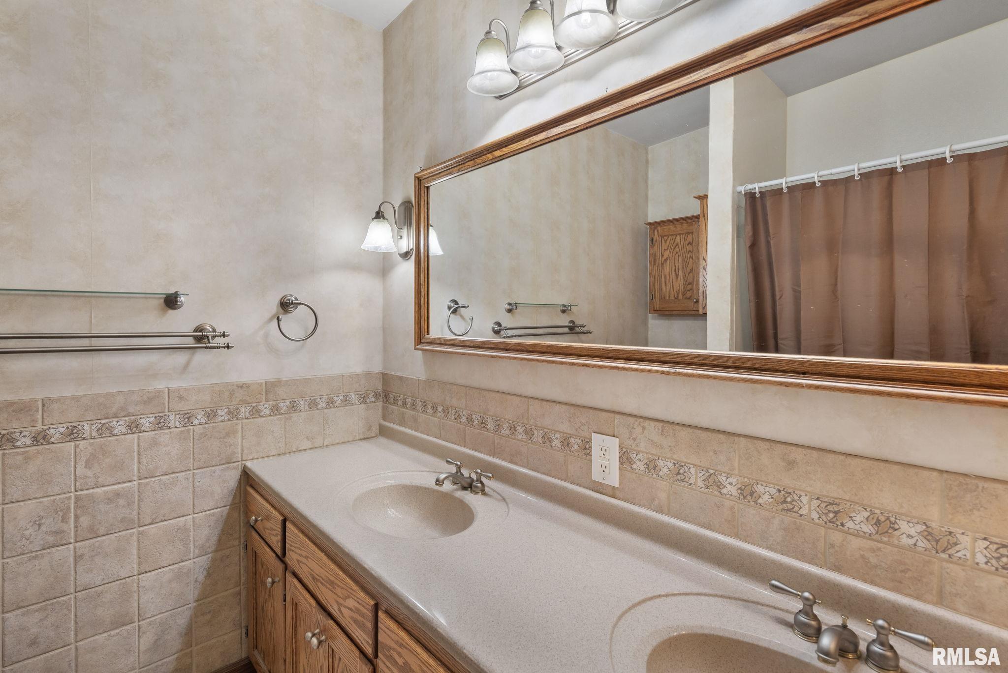 12445 Oakton Road Savanna, IL 61074 - Photo 17 of 34 Gallery Image 17