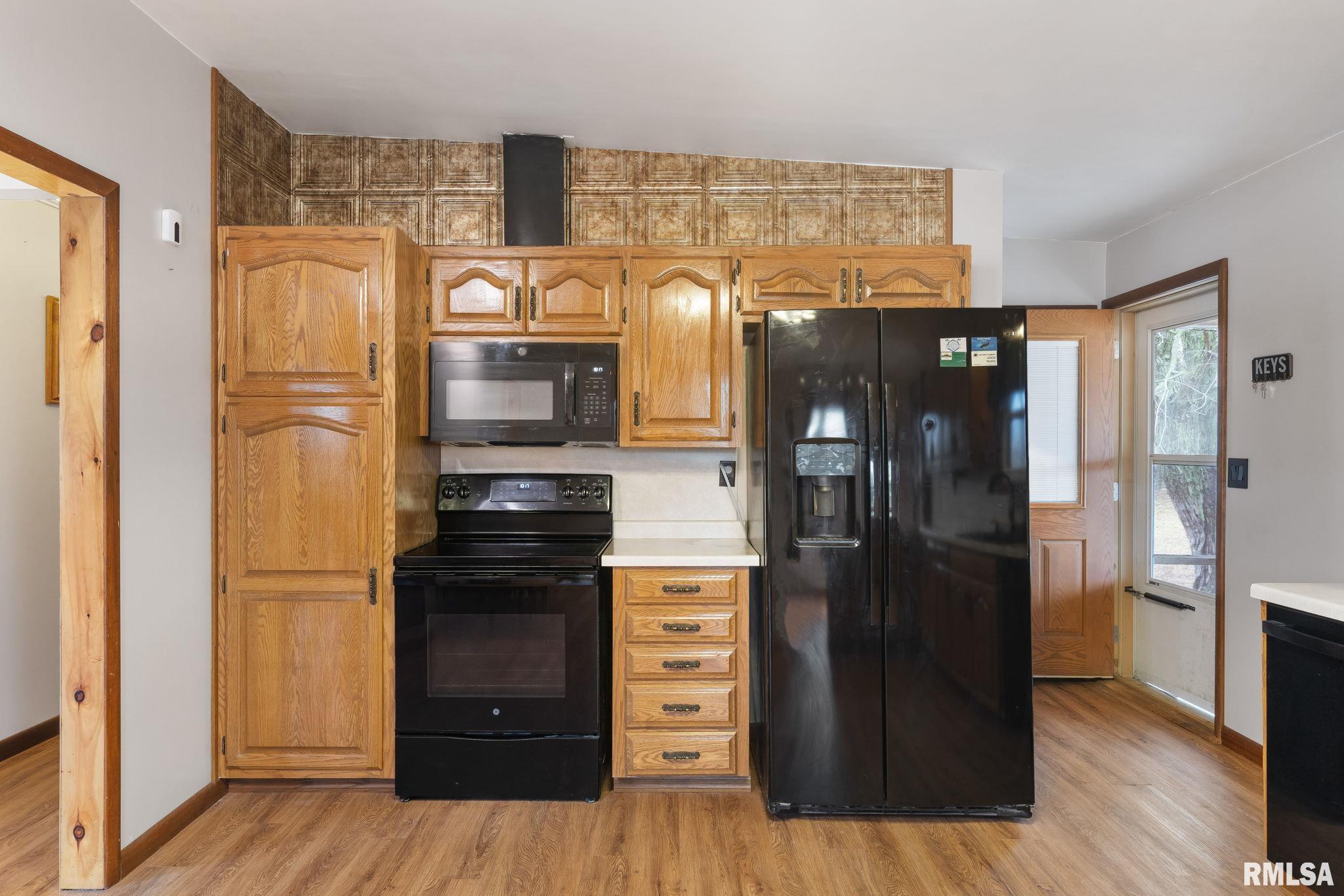 12445 Oakton Road Savanna, IL 61074 - Photo 10 of 34 Gallery Image 10