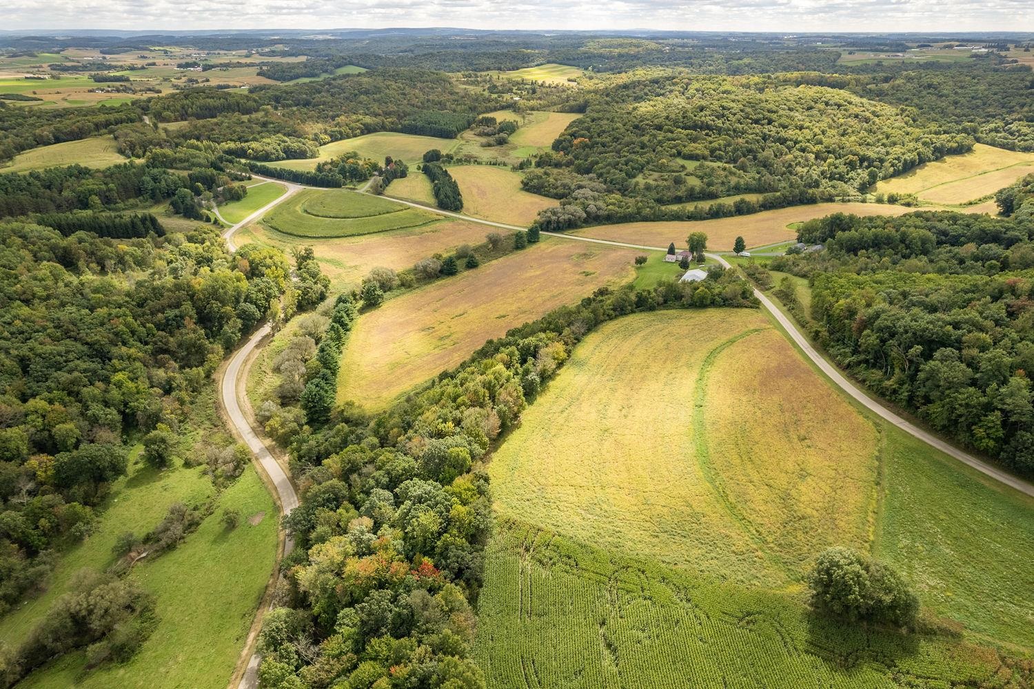 40.90 Kinnamon Reedsburg, WI 53959 - Photo 19 of 29