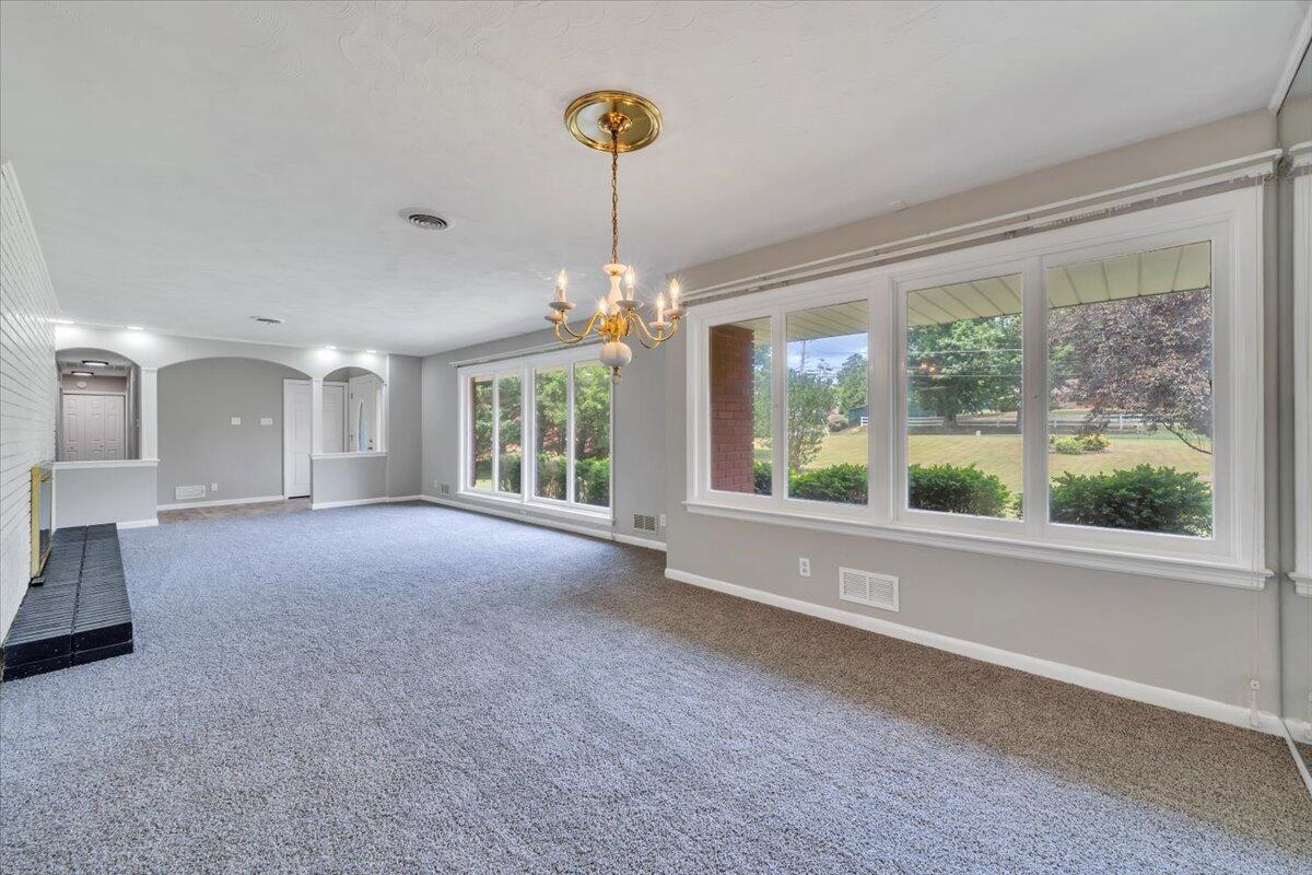 4962 Bower Road Roanoke, VA 24018 - Photo 12 of 55 12-MIB01534