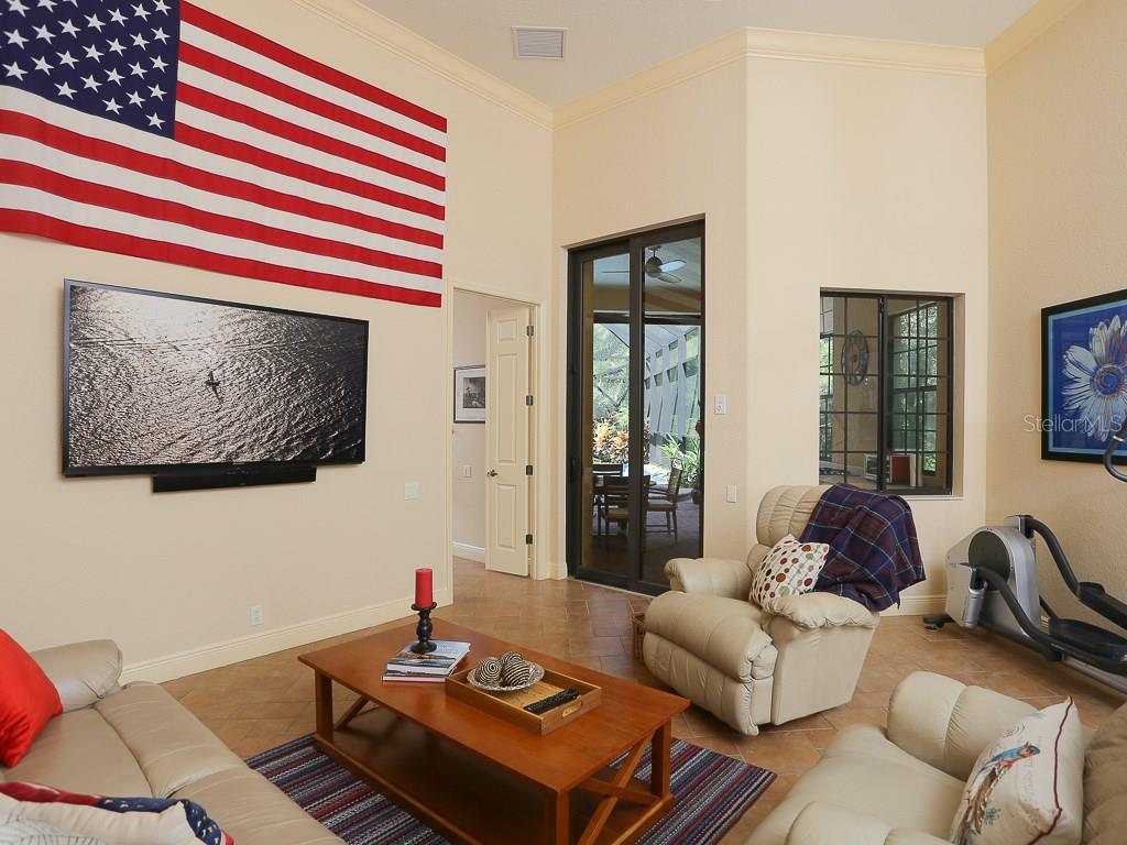9273 Swaying Branch Road Sarasota, FL 34241 - Photo 13 of 25 Gallery Image 13