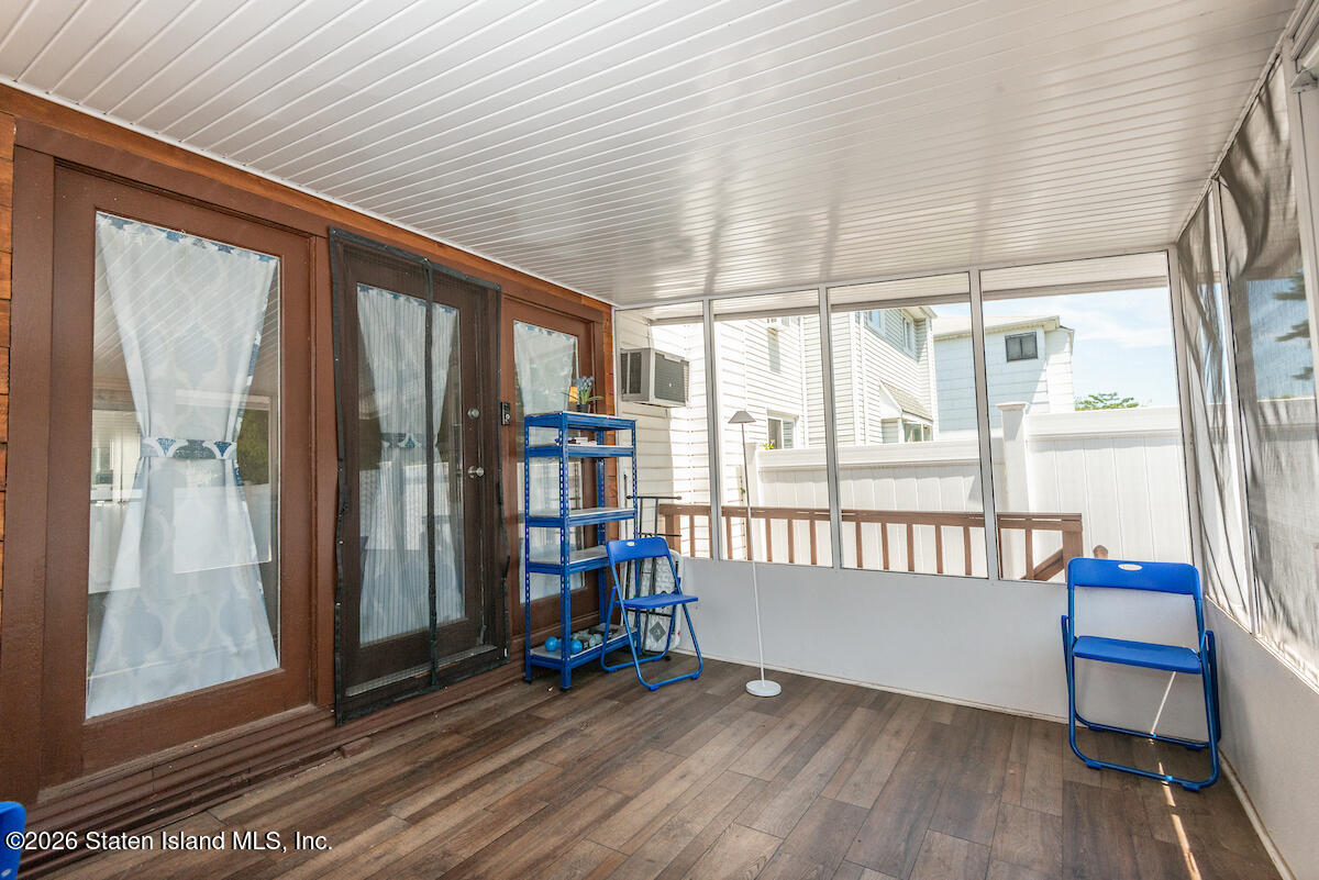 120 Birch Road Staten Island, NY 10303 - Photo 7 of 19 A-22