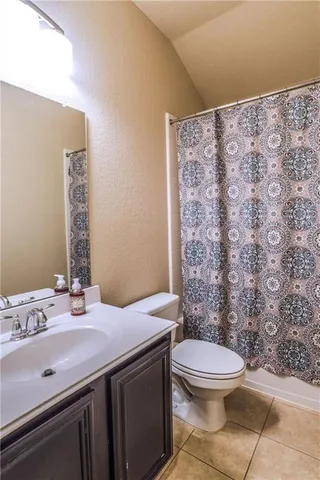 $1,950 | 1025 Lake Grove Drive, Little Elm, TX 75068