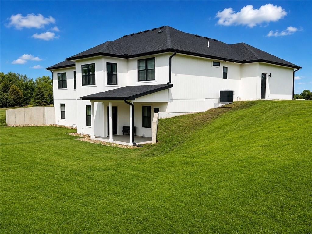 120 Southeast 471st Road Warrensburg, MO 64093 - Photo 4 of 45