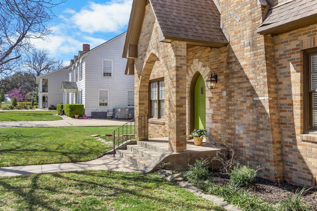 2815 Cumberland Avenue Waco, TX 76708 - Photo 1 of 40 a front view of a house with a yard
