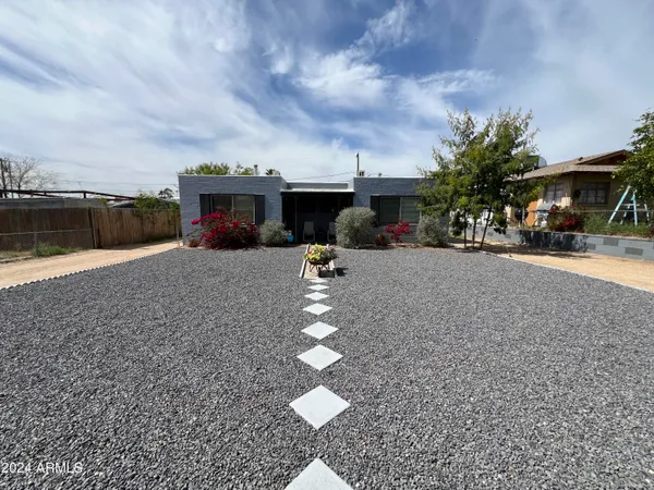 $995 | 9502 North 2nd Place, Phoenix, AZ 85020