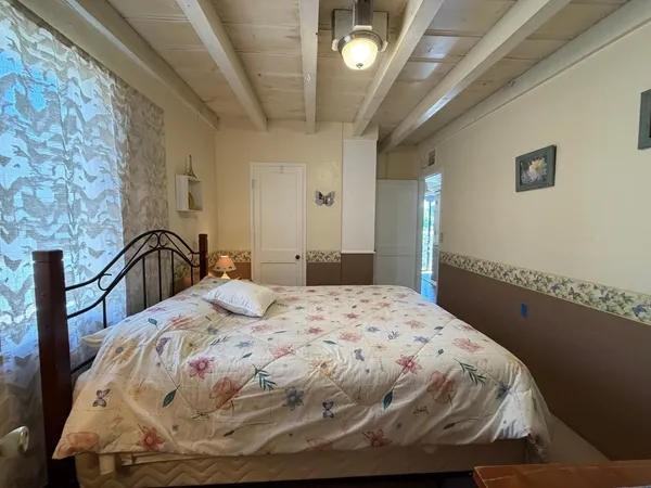 $995 | 9502 North 2nd Place, Phoenix, AZ 85020