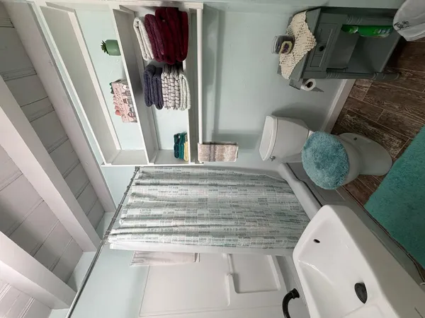 $995 | 9502 North 2nd Place, Phoenix, AZ 85020