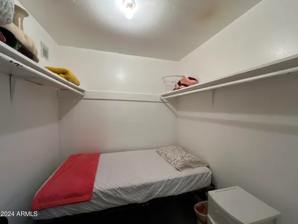 $995 | 9502 North 2nd Place, Phoenix, AZ 85020