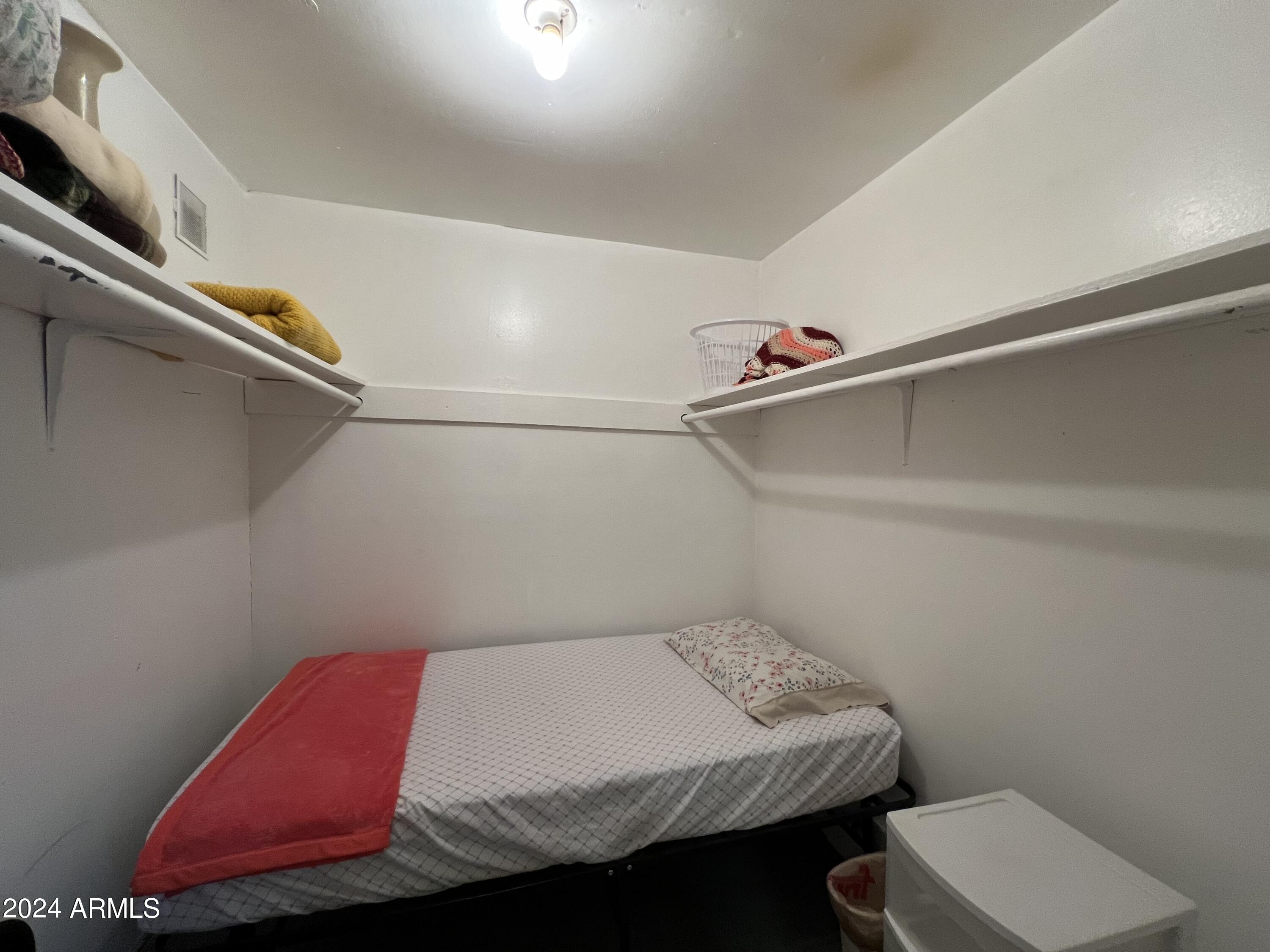 9502 North 2nd Place Phoenix, AZ 85020 - Photo 20 of 29 Photo Mar 12 2024, 12 29 58 PM