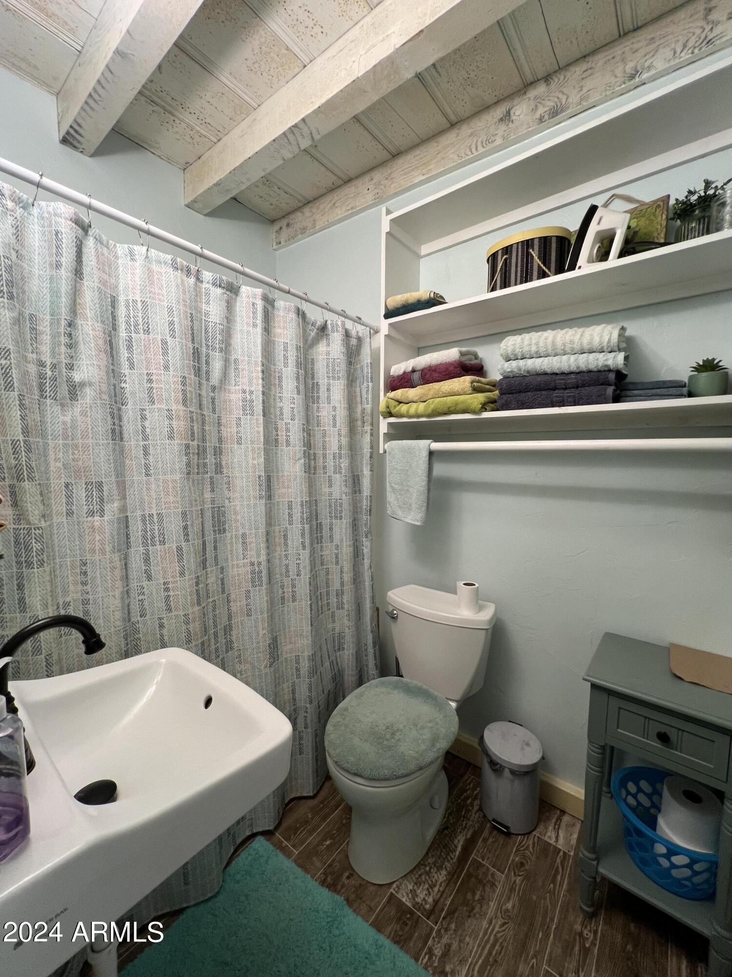 9502 North 2nd Place Phoenix, AZ 85020 - Photo 21 of 29 Photo Mar 12 2024, 12 30 24 PM