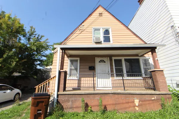 $100,000 | 1910 Russell Street, Covington, KY 41014