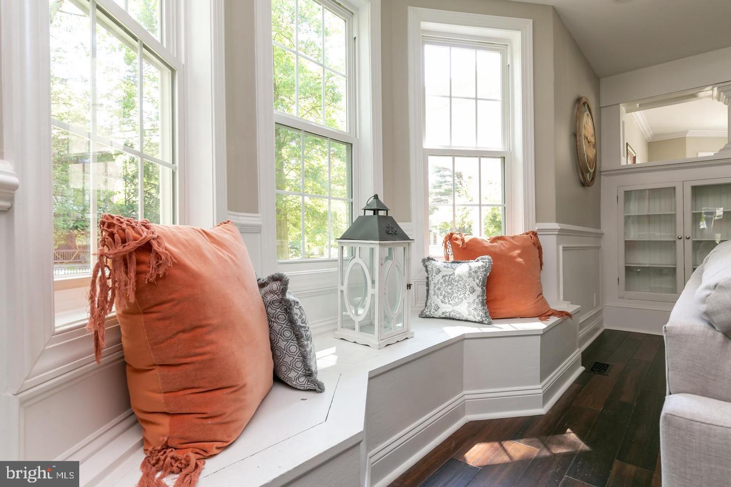 321 Warwick Road Haddonfield, NJ 08033 - Photo 4 of 40