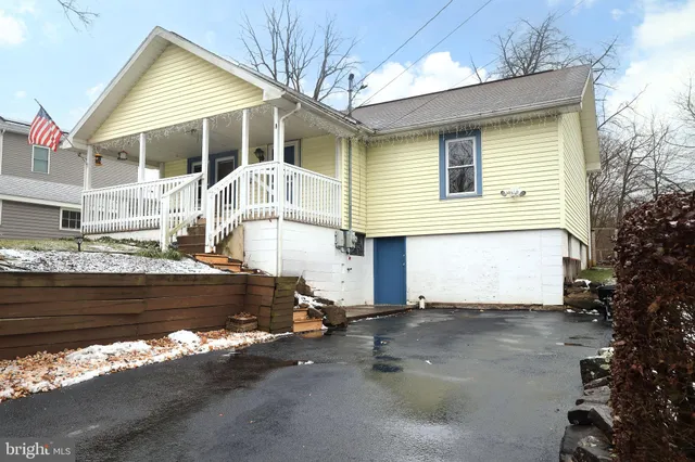 $269,900 | 746 South Nixon Road, Pine Grove Mills, PA 16868