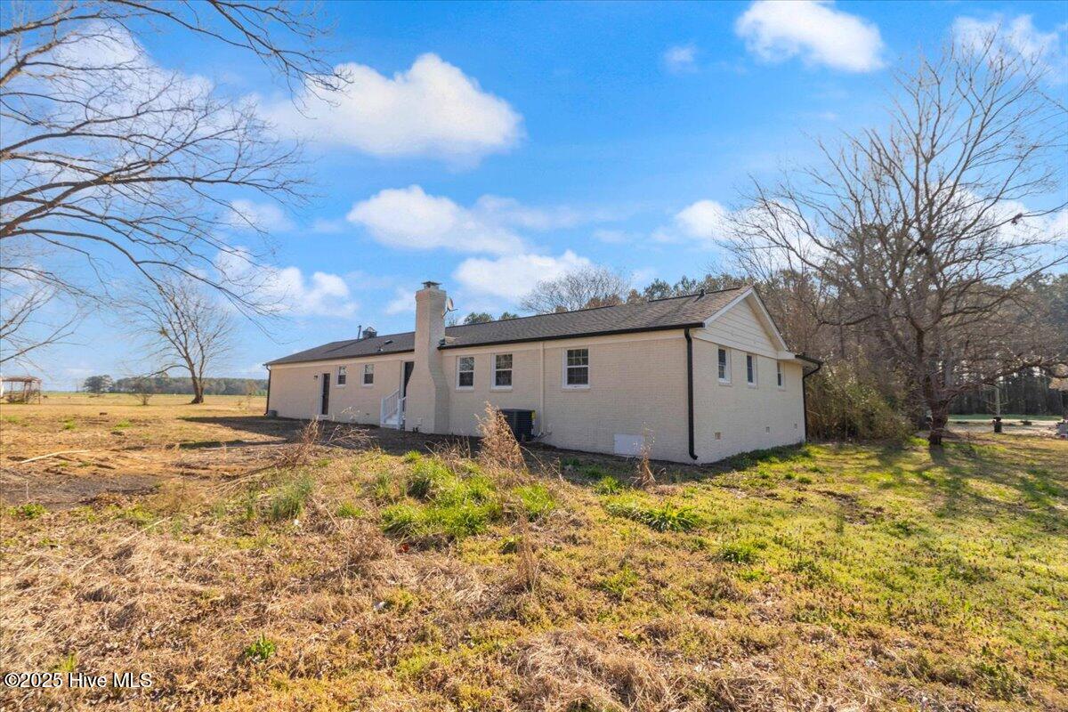 128 Flowers Road Mount Olive, NC 28365 - Photo 5 of 29 05-128 Flowers Rd-5
