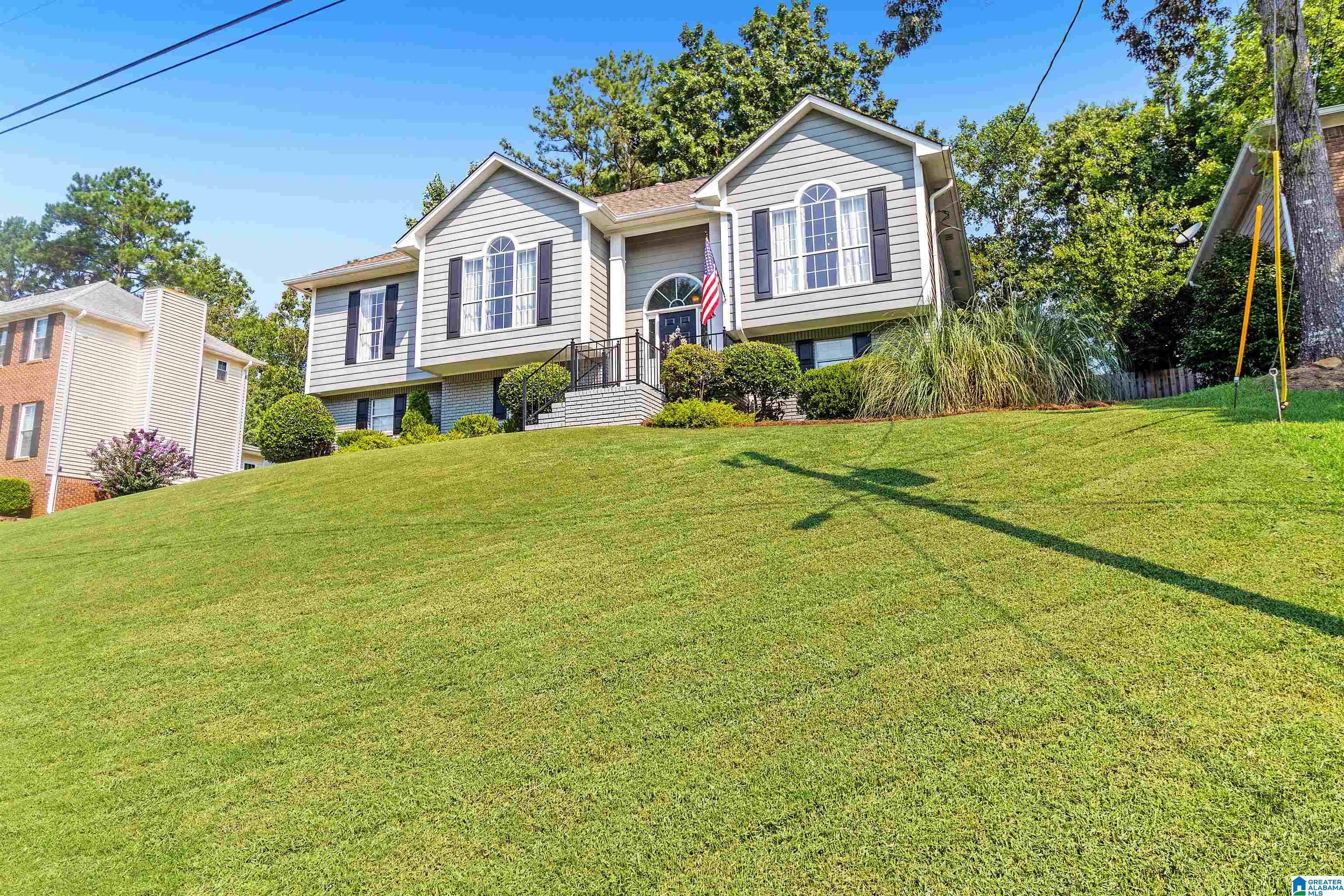 906 Stonewood Road Helena, AL 35080 - Photo 2 of 38 Gallery Image 2