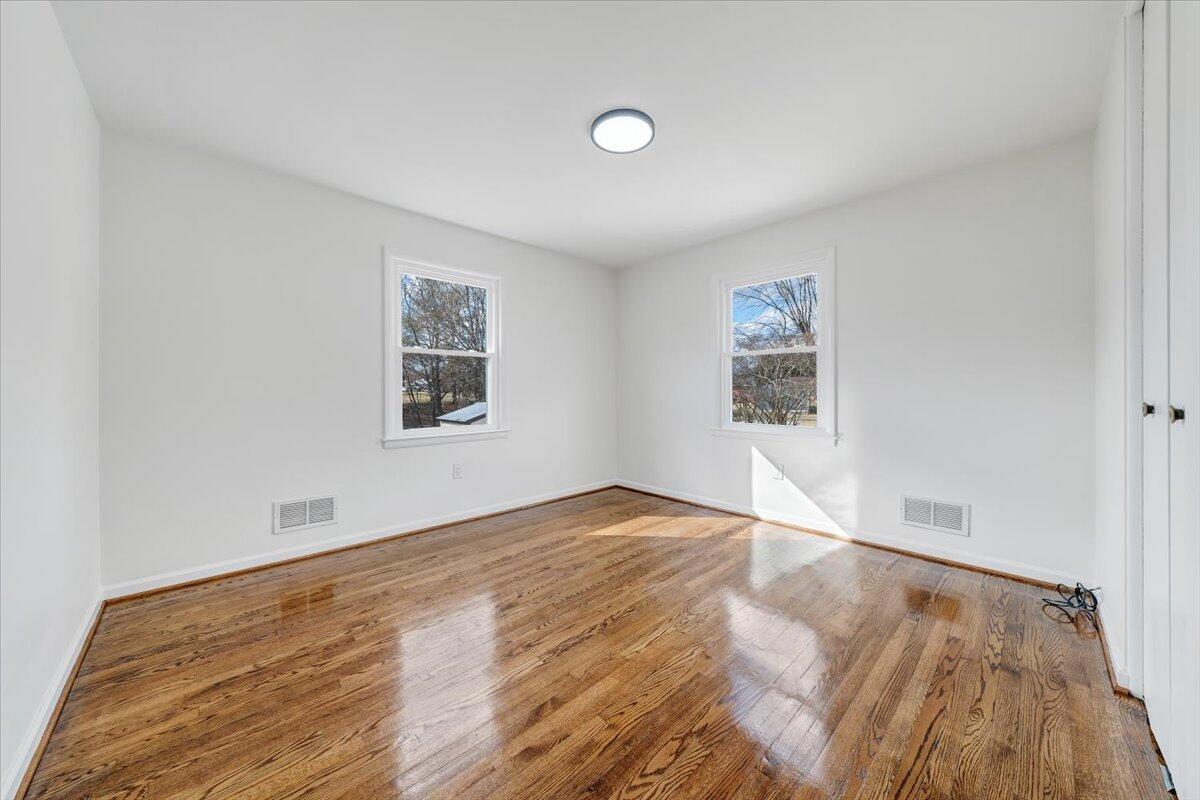 4960 Florist Road Roanoke, VA 24012 - Photo 15 of 37 16-MIB06708