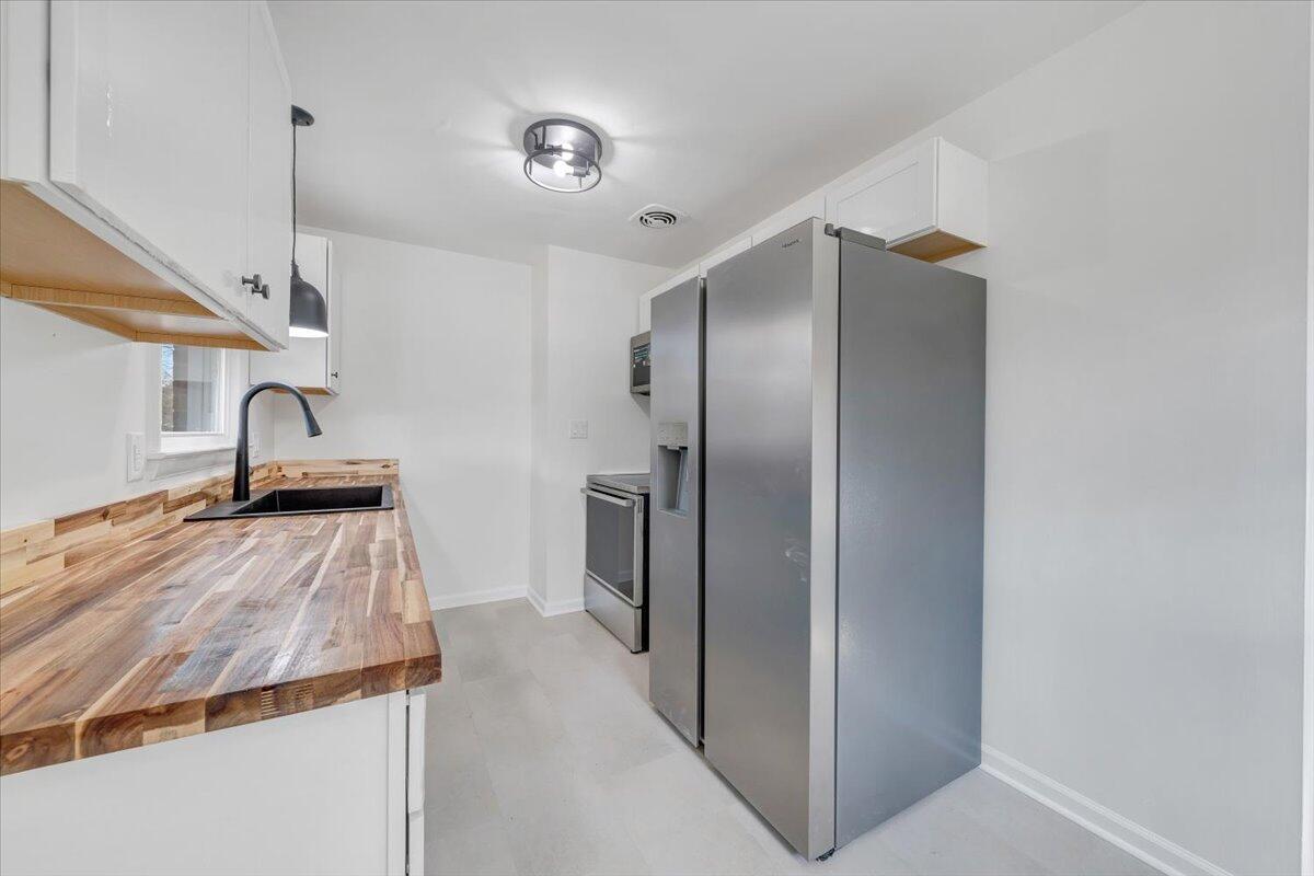 4960 Florist Road Roanoke, VA 24012 - Photo 10 of 37 11-MIB06693