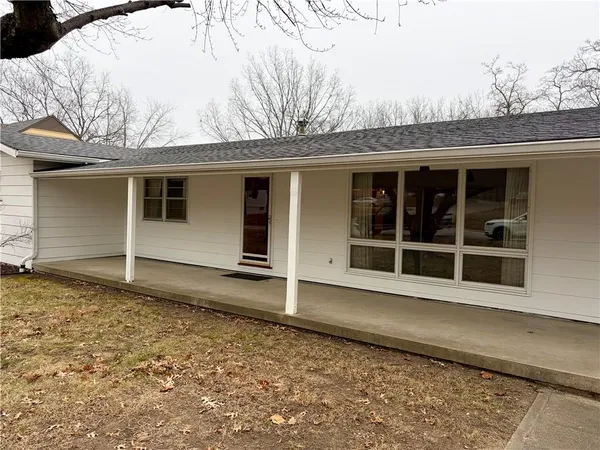 $250,000 | 707 Laurel Drive, Warrensburg, MO 64093