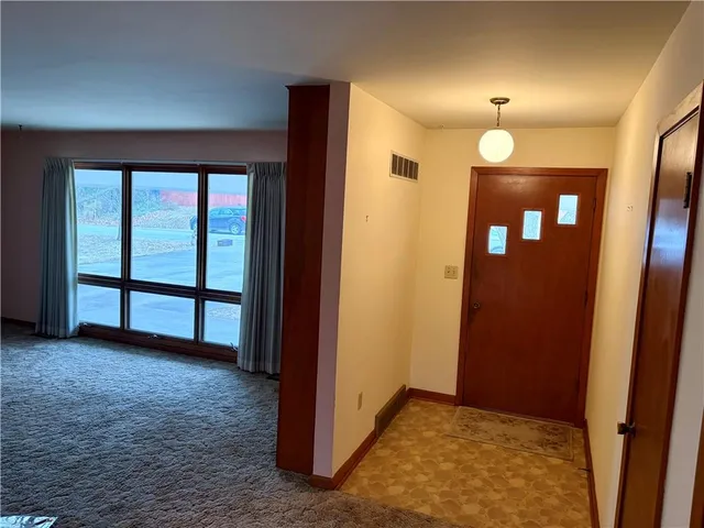 $275,000 | 707 Laurel Drive, Warrensburg, MO 64093