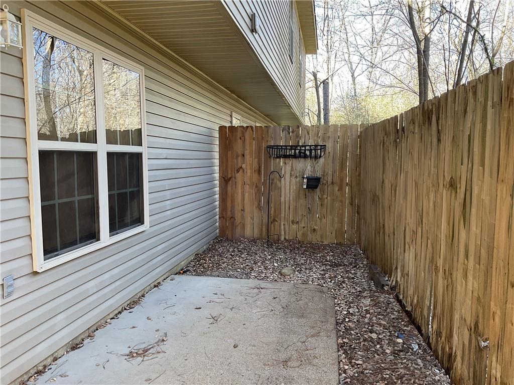 10 Sarah Street Northwest Rome, GA 30165 - Photo 2 of 14 a view of a backyard of the house