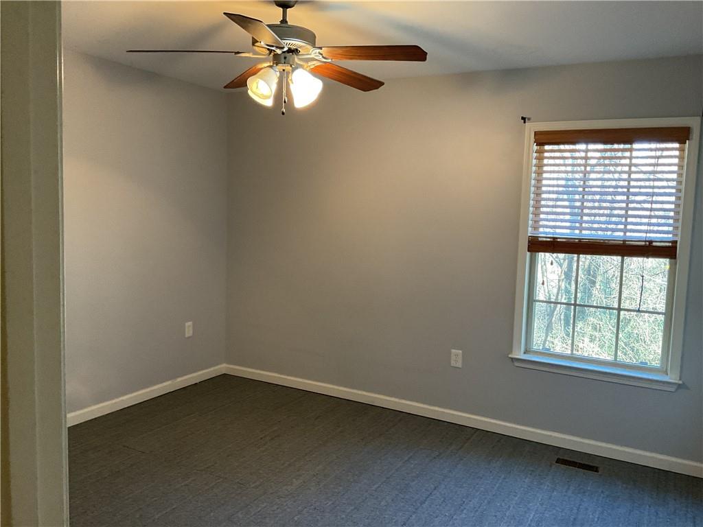 10 Sarah Street Northwest Rome, GA 30165 - Photo 9 of 14 an empty room with a window