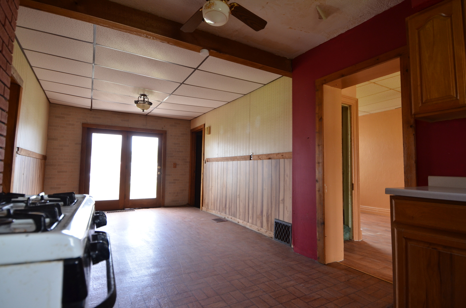 103 North Lane Street Ransom, IL 60470 - Photo 10 of 14 a view of a room with gym equipment