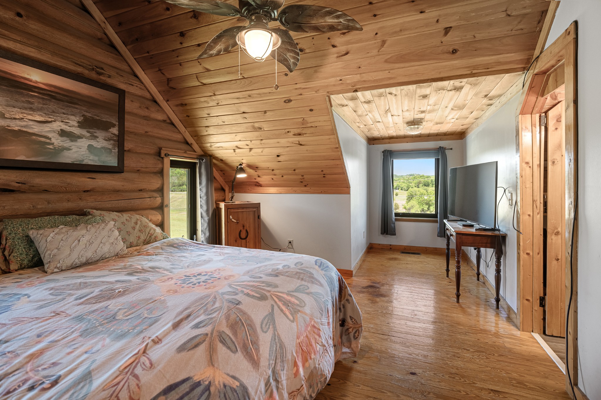 642 Beach Bottom Road Watertown, TN 37184 - Photo 26 of 48 a bedroom with a bed and a mirror