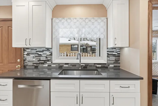 $450,000 | 2818 Farrell Avenue, Park Ridge, IL 60068