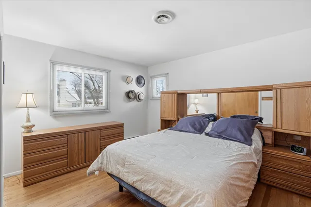 $450,000 | 2818 Farrell Avenue, Park Ridge, IL 60068