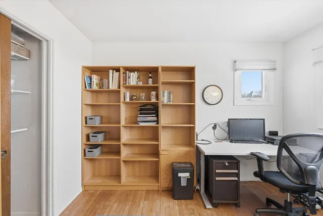 $450,000 | 2818 Farrell Avenue, Park Ridge, IL 60068