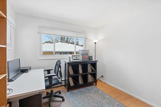 $450,000 | 2818 Farrell Avenue, Park Ridge, IL 60068