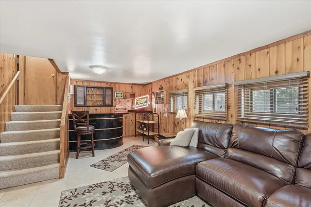 $450,000 | 2818 Farrell Avenue, Park Ridge, IL 60068